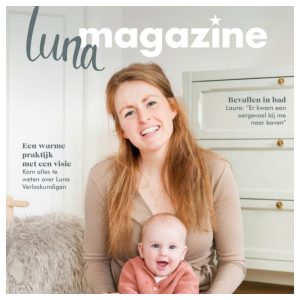 Cover van het Luna magazine met een moeder en haar baby